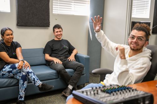 I Wonder… What It Would Be Like to Record in a Studio Workshop 2026